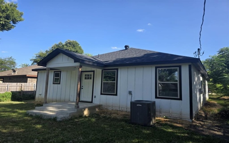 8354 Sussex Street, White Settlement, TX 76108, 3 Bedrooms Bedrooms, ,2 BathroomsBathrooms,Residential,For Sale,8354 Sussex Street,0,21017903