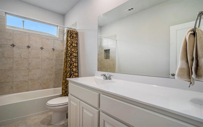 1210 Tiburon Trail, Cleburne, TX 76033, 4 Habitaciones Habitaciones , ,2 BañosBaños,Residential,En Venta,1210 Tiburon Trail,0,21022164