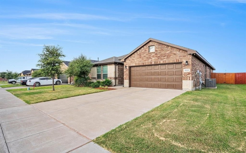 1210 Tiburon Trail, Cleburne, TX 76033, 4 Habitaciones Habitaciones , ,2 BañosBaños,Residential,En Venta,1210 Tiburon Trail,0,21022164