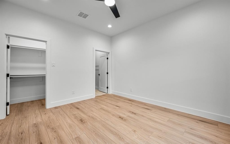 2203 Hondo Avenue #205, Dallas, TX 75219, 3 Bedrooms Bedrooms, ,3 BathroomsBathrooms,Residential,For Sale,2203 Hondo Avenue,0,21023154