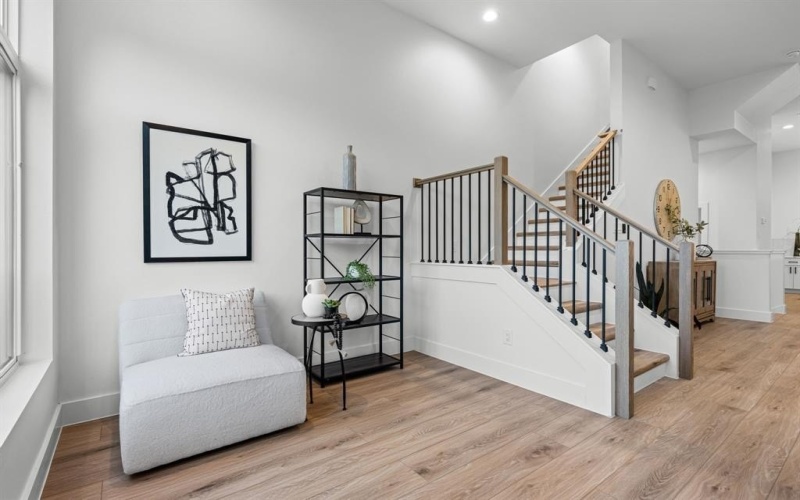 2203 Hondo Avenue #205, Dallas, TX 75219, 3 Bedrooms Bedrooms, ,3 BathroomsBathrooms,Residential,For Sale,2203 Hondo Avenue,0,21023154