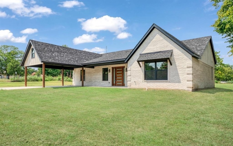 306 Sunset, Roxton, TX 75477, 3 Bedrooms Bedrooms, ,2 BathroomsBathrooms,Residential,For Sale,306 Sunset,0,21023163