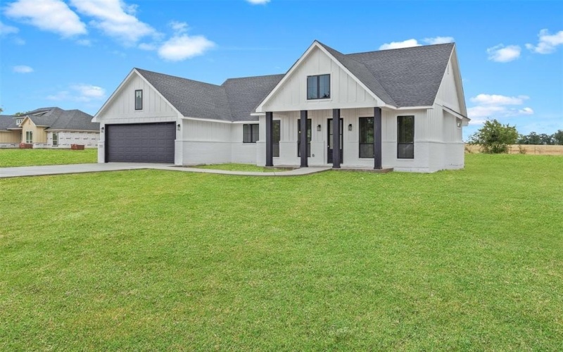 252 Jimmy Lane, Millsap, TX 76066, 3 Bedrooms Bedrooms, ,2 BathroomsBathrooms,Residential,For Sale,252 Jimmy Lane,0,21023307