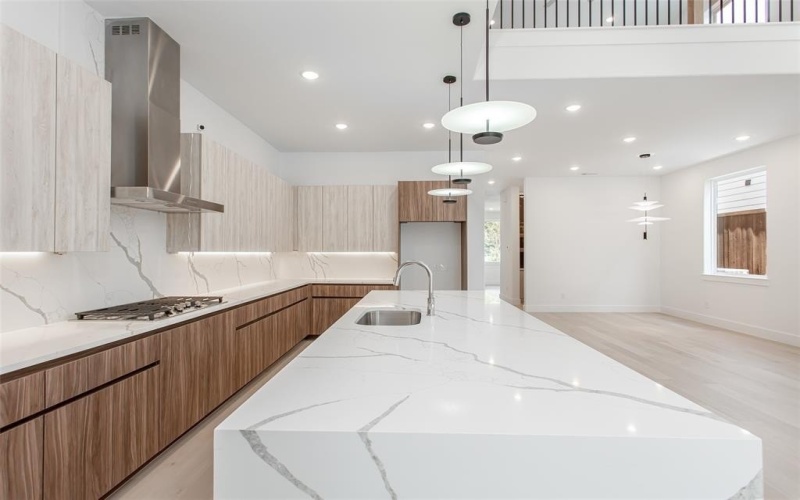 617 Parkview Avenue, Dallas, TX 75223, 5 Bedrooms Bedrooms, ,5 BathroomsBathrooms,Residential,For Sale,617 Parkview Avenue,0,21023415