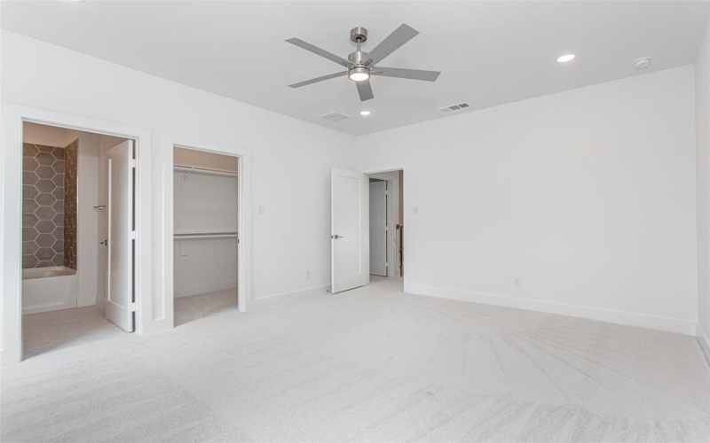 617 Parkview Avenue, Dallas, TX 75223, 5 Bedrooms Bedrooms, ,5 BathroomsBathrooms,Residential,For Sale,617 Parkview Avenue,0,21023415