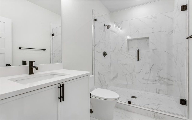 623 Parkview Avenue, Dallas, TX 75223, 5 Bedrooms Bedrooms, ,5 BathroomsBathrooms,Residential,For Sale,623 Parkview Avenue,0,21023448