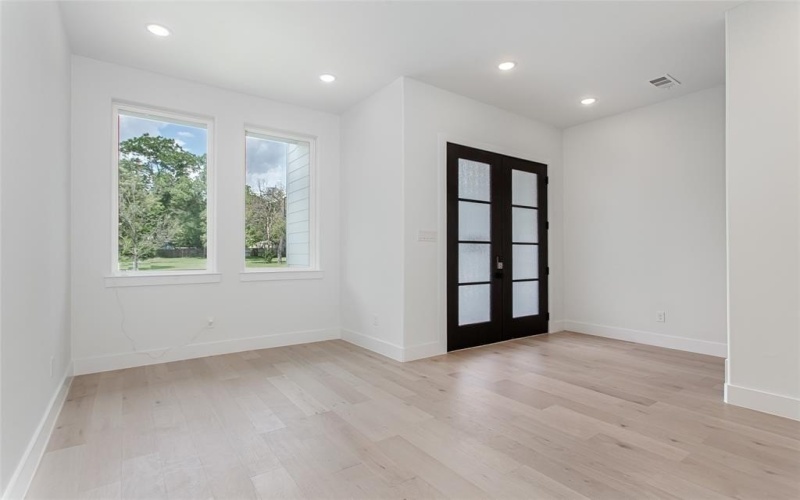 623 Parkview Avenue, Dallas, TX 75223, 5 Bedrooms Bedrooms, ,5 BathroomsBathrooms,Residential,For Sale,623 Parkview Avenue,0,21023448