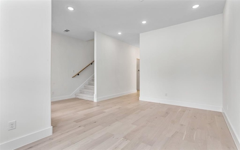 623 Parkview Avenue, Dallas, TX 75223, 5 Bedrooms Bedrooms, ,5 BathroomsBathrooms,Residential,For Sale,623 Parkview Avenue,0,21023448