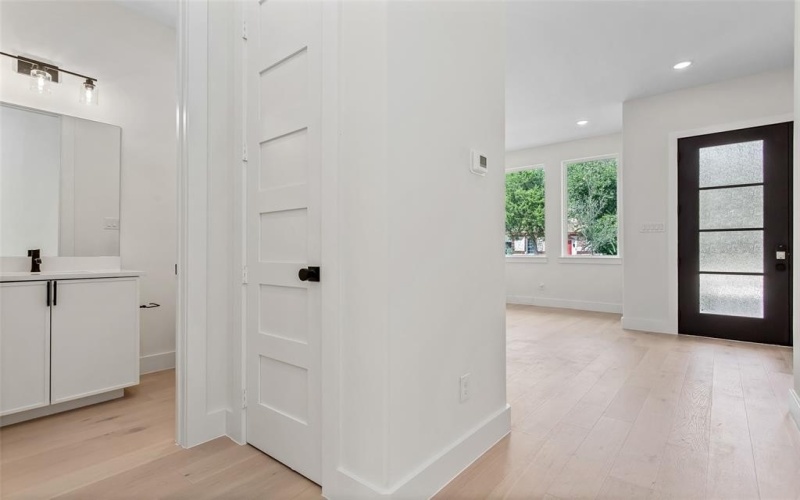 623 Parkview Avenue, Dallas, TX 75223, 5 Bedrooms Bedrooms, ,5 BathroomsBathrooms,Residential,For Sale,623 Parkview Avenue,0,21023448