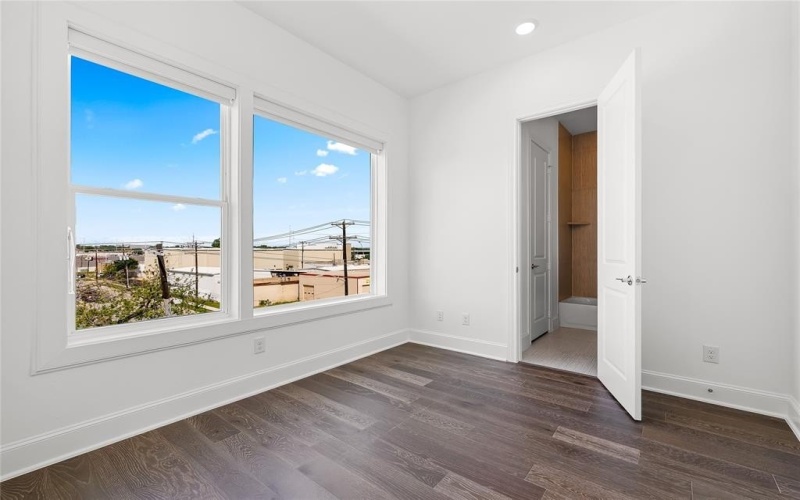 215 Carroll Street, Fort Worth, TX 76107, 3 Bedrooms Bedrooms, ,3 BathroomsBathrooms,Residential,For Sale,215 Carroll Street,0,21023607