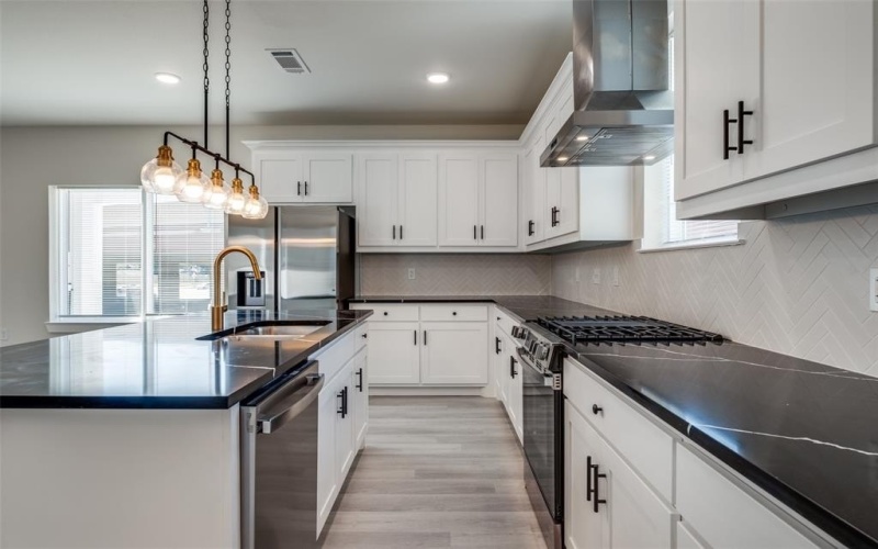 5113 Hohen Avenue, Dallas, TX 75215, 3 Habitaciones Habitaciones , ,3 BañosBaños,Residential,En Venta,5113 Hohen Avenue,0,21023837