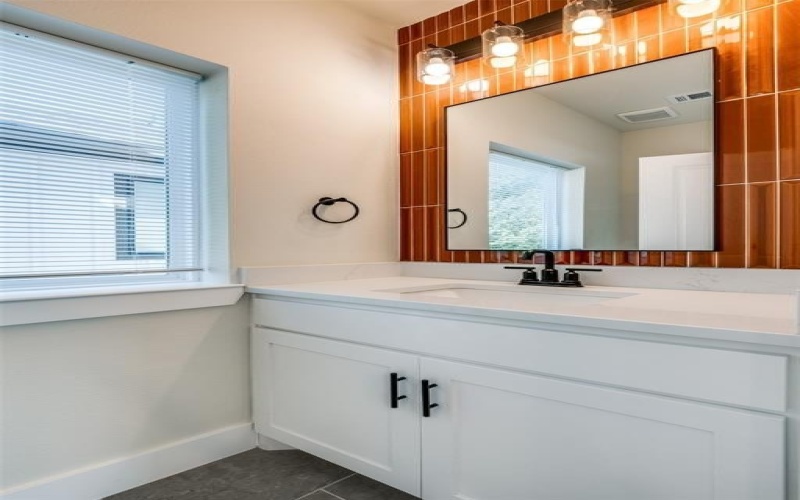5113 Hohen Avenue, Dallas, TX 75215, 3 Habitaciones Habitaciones , ,3 BañosBaños,Residential,En Venta,5113 Hohen Avenue,0,21023837