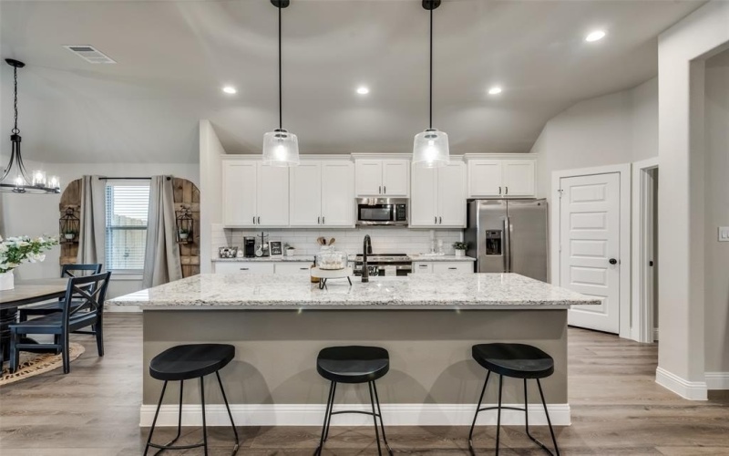 4803 Enclave Drive, Sanger, TX 76266, 3 Habitaciones Habitaciones , ,2 BañosBaños,Residential,En Venta,4803 Enclave Drive,0,21023912