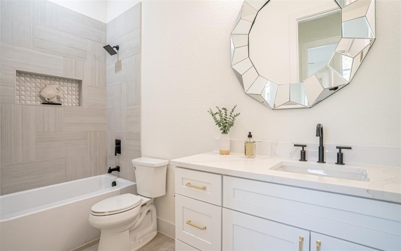 5634 Barkridge Drive, Granbury, TX 76048, 4 Bedrooms Bedrooms, ,3 BathroomsBathrooms,Residential,For Sale,5634 Barkridge Drive,0,21024076