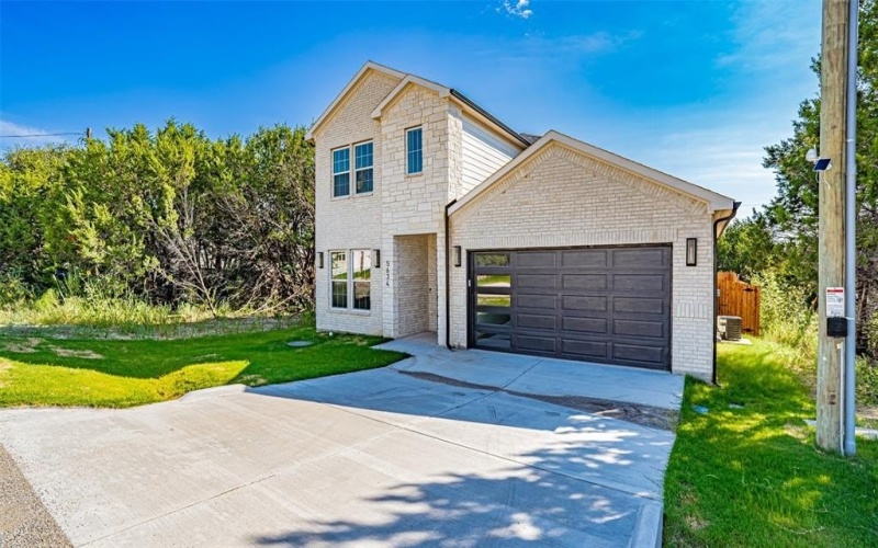 5634 Barkridge Drive, Granbury, TX 76048, 4 Bedrooms Bedrooms, ,3 BathroomsBathrooms,Residential,For Sale,5634 Barkridge Drive,0,21024076