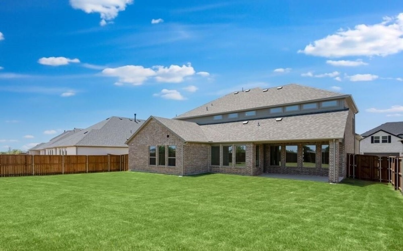 407 Chatham Street, Oak Point, TX 75068, 4 Bedrooms Bedrooms, ,5 BathroomsBathrooms,Residential,For Sale,407 Chatham Street,0,21024653