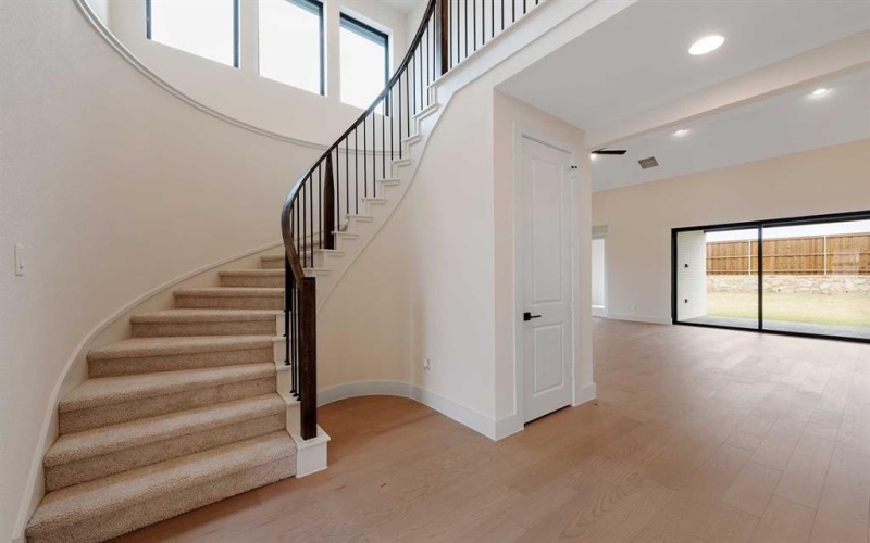 1004 Lookout Drive, Rockwall, TX 75087, 5 Bedrooms Bedrooms, ,5 BathroomsBathrooms,Residential,For Sale,1004 Lookout Drive,0,21024697