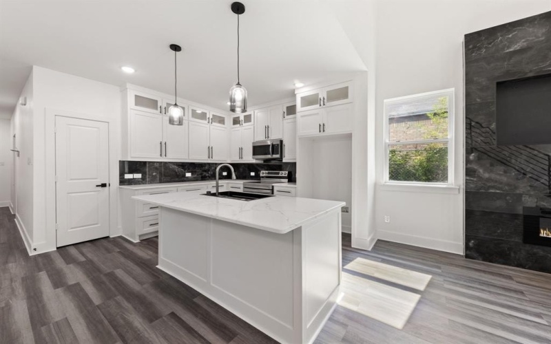 4448 Marcell Avenue, Dallas, TX 75211, 4 Habitaciones Habitaciones , ,3 BañosBaños,Residential,En Venta,4448 Marcell Avenue,0,21024832