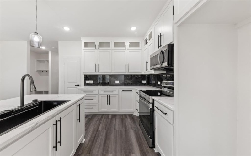 4448 Marcell Avenue, Dallas, TX 75211, 4 Habitaciones Habitaciones , ,3 BañosBaños,Residential,En Venta,4448 Marcell Avenue,0,21024832