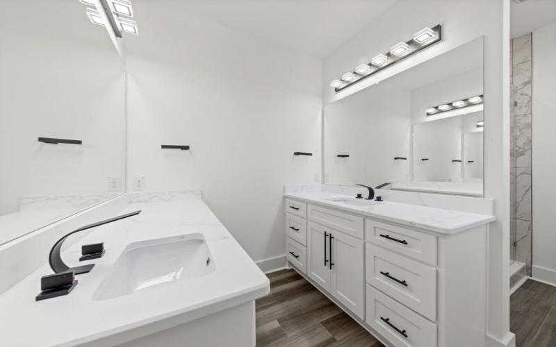 4448 Marcell Avenue, Dallas, TX 75211, 4 Habitaciones Habitaciones , ,3 BañosBaños,Residential,En Venta,4448 Marcell Avenue,0,21024832