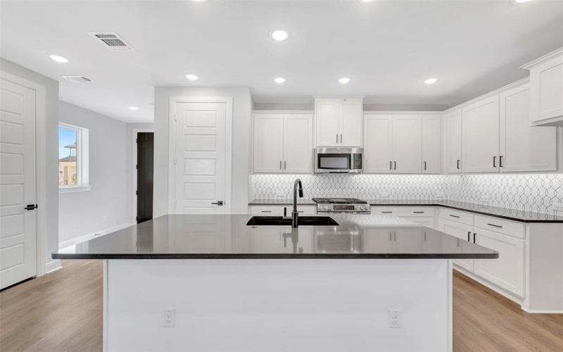 4724 Maxwell Drive, McKinney, TX 75071, 3 Bedrooms Bedrooms, ,2 BathroomsBathrooms,Residential,For Sale,4724 Maxwell Drive,0,21024203