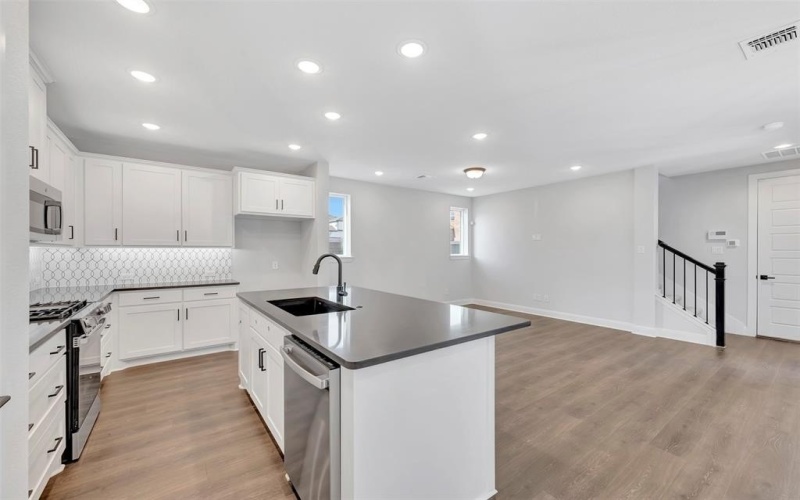 4724 Maxwell Drive, McKinney, TX 75071, 3 Bedrooms Bedrooms, ,2 BathroomsBathrooms,Residential,For Sale,4724 Maxwell Drive,0,21024203