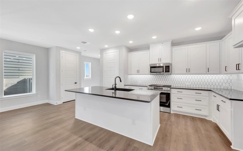 4724 Maxwell Drive, McKinney, TX 75071, 3 Bedrooms Bedrooms, ,2 BathroomsBathrooms,Residential,For Sale,4724 Maxwell Drive,0,21024203