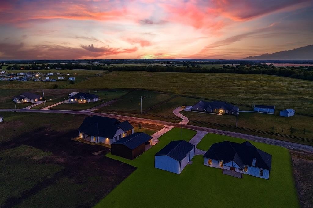 574 County Road 4833, Leonard, TX 75452, 4 Habitaciones Habitaciones , ,2 BañosBaños,Residential,En Venta,574 County Road 4833,0,21024265