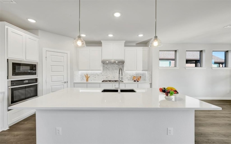 1933 Jade Forest Lane, Mesquite, TX 75181, 3 Bedrooms Bedrooms, ,2 BathroomsBathrooms,Residential,For Sale,1933 Jade Forest Lane,0,21024373