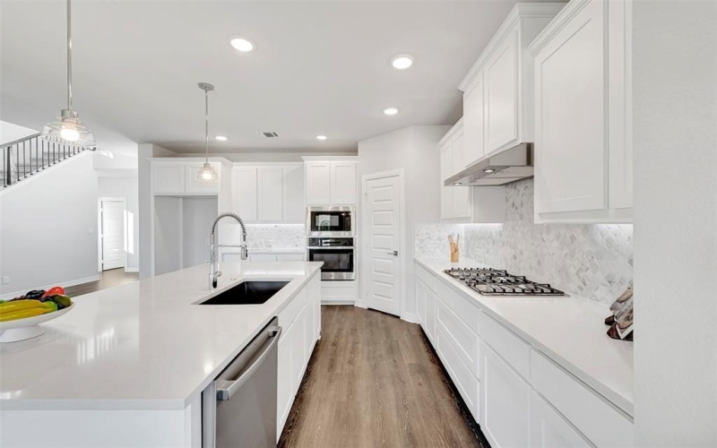 1933 Jade Forest Lane, Mesquite, TX 75181, 3 Bedrooms Bedrooms, ,2 BathroomsBathrooms,Residential,For Sale,1933 Jade Forest Lane,0,21024373