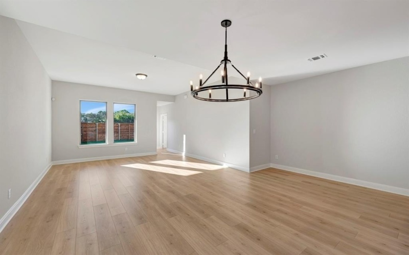 2025 Lone Oak Trail, Mesquite, TX 75181, 4 Bedrooms Bedrooms, ,3 BathroomsBathrooms,Residential,For Sale,2025 Lone Oak Trail,0,21024439