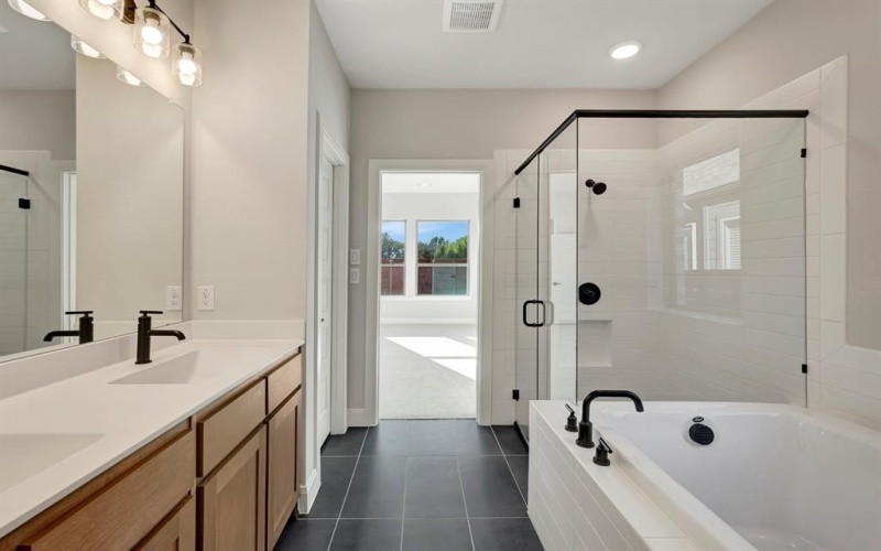 2025 Lone Oak Trail, Mesquite, TX 75181, 4 Bedrooms Bedrooms, ,3 BathroomsBathrooms,Residential,For Sale,2025 Lone Oak Trail,0,21024439