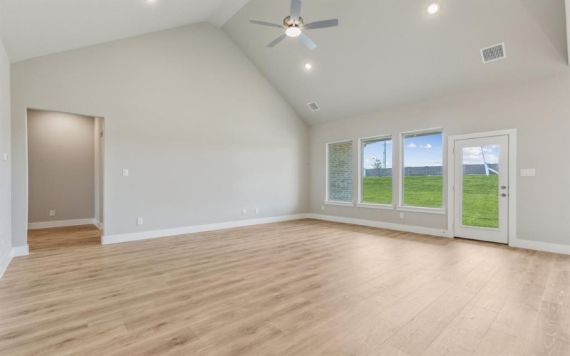 164 Swan Lake Drive, Waxahachie, TX 75165, 4 Bedrooms Bedrooms, ,2 BathroomsBathrooms,Residential,For Sale,164 Swan Lake Drive,0,21024548