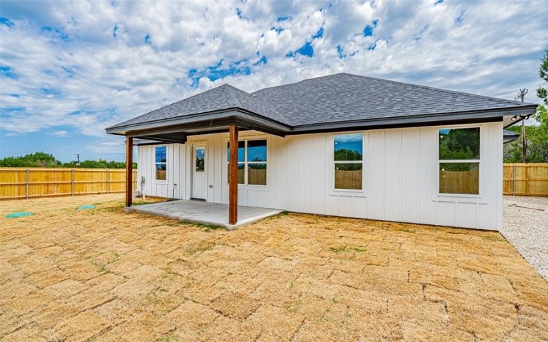 3106 Sabine River Trail, Granbury, TX 76048, 3 Bedrooms Bedrooms, ,2 BathroomsBathrooms,Residential,For Sale,3106 Sabine River Trail,0,21024549