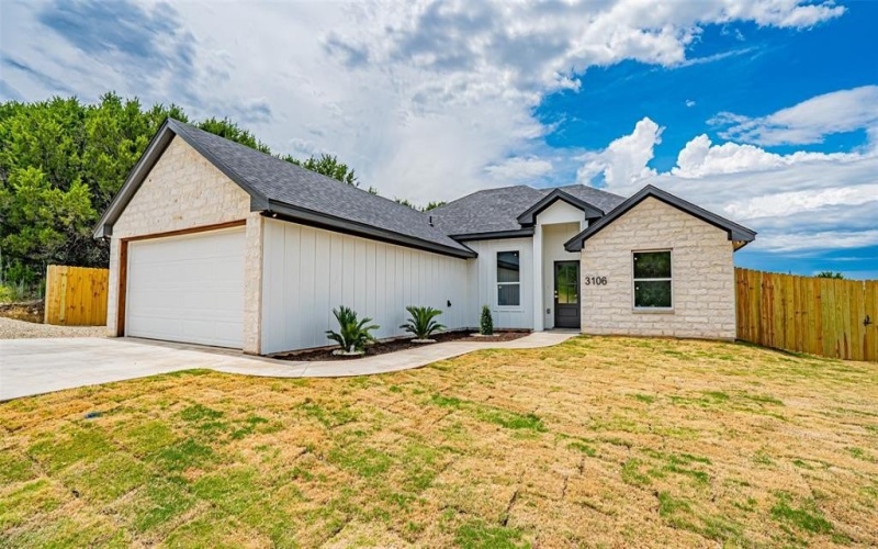 3106 Sabine River Trail, Granbury, TX 76048, 3 Bedrooms Bedrooms, ,2 BathroomsBathrooms,Residential,For Sale,3106 Sabine River Trail,0,21024549