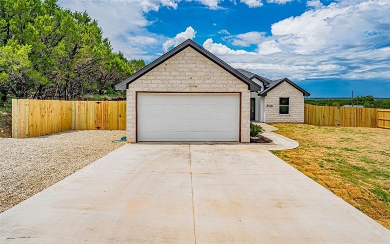 3106 Sabine River Trail, Granbury, TX 76048, 3 Bedrooms Bedrooms, ,2 BathroomsBathrooms,Residential,For Sale,3106 Sabine River Trail,0,21024549