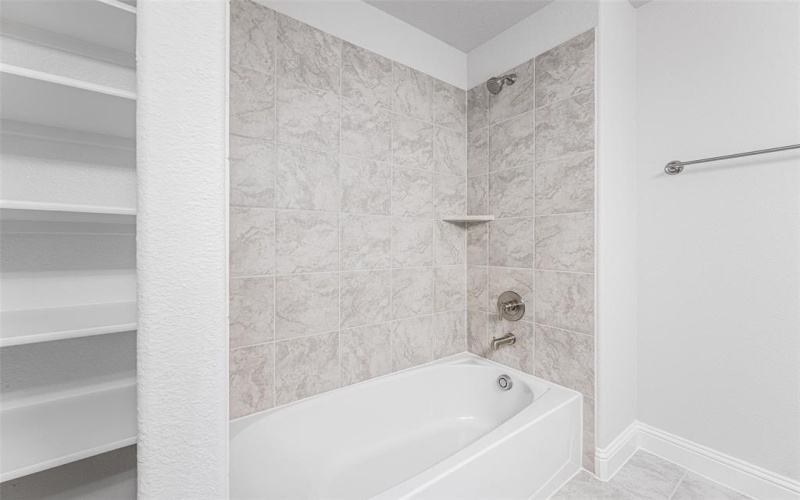422 Landings Street, Oak Point, TX 75068, 4 Bedrooms Bedrooms, ,2 BathroomsBathrooms,Residential,For Sale,422 Landings Street,0,21024558