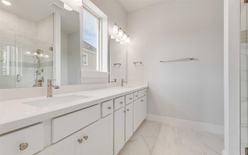 917 Ash Road, Plano, TX 75075, 3 Bedrooms Bedrooms, ,2 BathroomsBathrooms,Residential,For Sale,917 Ash Road,0,21024627