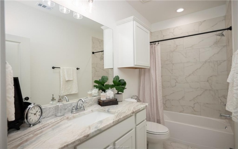 3172 Margaret Rudder Parkway, Bryan, TX 77808, 3 Bedrooms Bedrooms, ,2 BathroomsBathrooms,Residential,For Sale,3172 Margaret Rudder Parkway,0,25008630