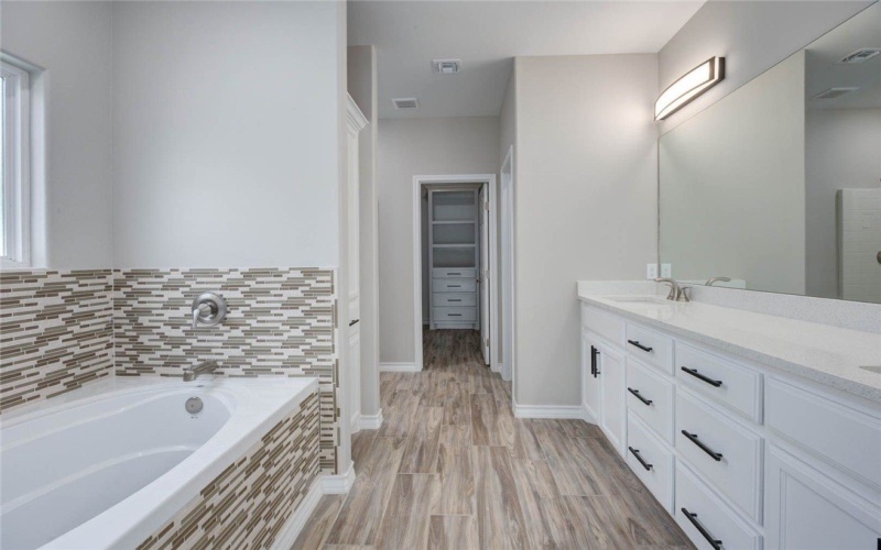3141 Quail Springs #14 Road, Corpus Christi, TX 78414, 4 Habitaciones Habitaciones , ,3 BañosBaños,Residential,En Venta,3141 Quail Springs #14 Road,0,462842