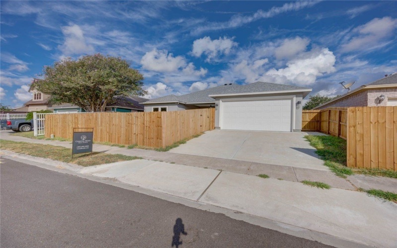 3141 Quail Springs #14 Road, Corpus Christi, TX 78414, 4 Habitaciones Habitaciones , ,3 BañosBaños,Residential,En Venta,3141 Quail Springs #14 Road,0,462842