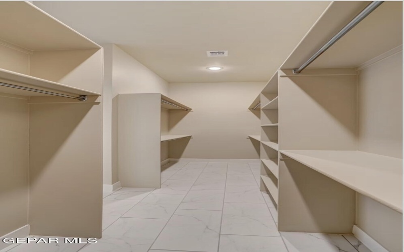812 Fairford Place, Horizon City, TX 79928, 4 Habitaciones Habitaciones , ,5 BañosBaños,Residential,En Venta,812 Fairford Place,0,927889