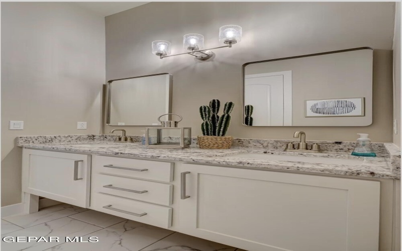 812 Fairford Place, Horizon City, TX 79928, 4 Habitaciones Habitaciones , ,5 BañosBaños,Residential,En Venta,812 Fairford Place,0,927889
