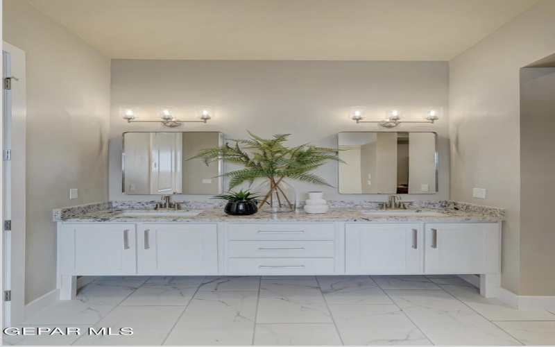 812 Fairford Place, Horizon City, TX 79928, 4 Habitaciones Habitaciones , ,5 BañosBaños,Residential,En Venta,812 Fairford Place,0,927889