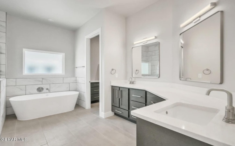 13344 Emerald Glass Drive, Horizon City, TX 79928, 4 Habitaciones Habitaciones , ,2 BañosBaños,Residential,En Venta,13344 Emerald Glass Drive,0,927893