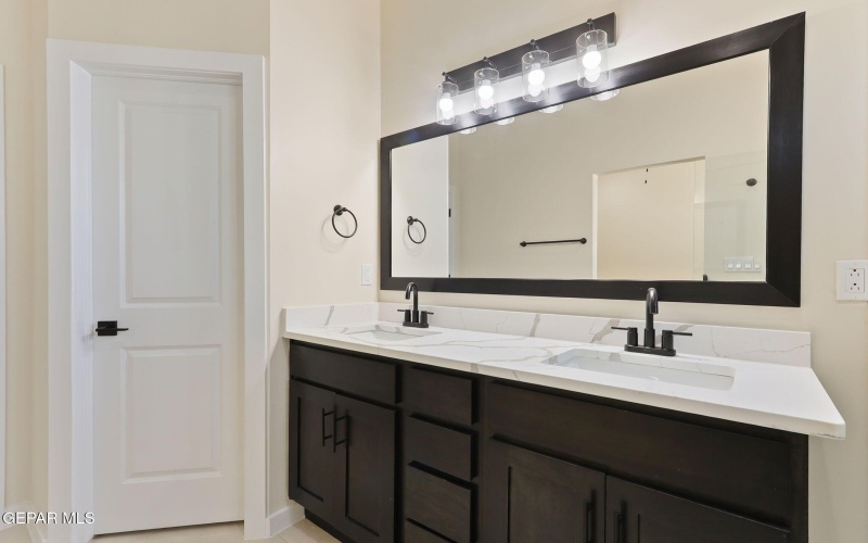 13837 Paseo De Miel Drive, El Paso, TX 79928, 4 Bedrooms Bedrooms, ,2 BathroomsBathrooms,Residential,For Sale,13837 Paseo De Miel Drive,0,927898