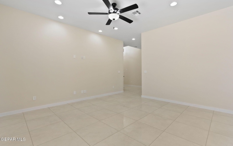 13837 Paseo De Miel Drive, El Paso, TX 79928, 4 Bedrooms Bedrooms, ,2 BathroomsBathrooms,Residential,For Sale,13837 Paseo De Miel Drive,0,927898