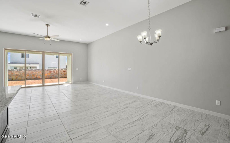 7300 John Gerald Way, El Paso, TX 79934, 4 Habitaciones Habitaciones , ,1 BañoBaños,Residential,En Venta,7300 John Gerald Way,0,927912