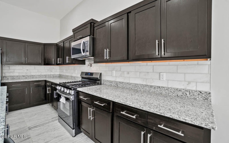 7300 John Gerald Way, El Paso, TX 79934, 4 Habitaciones Habitaciones , ,1 BañoBaños,Residential,En Venta,7300 John Gerald Way,0,927912