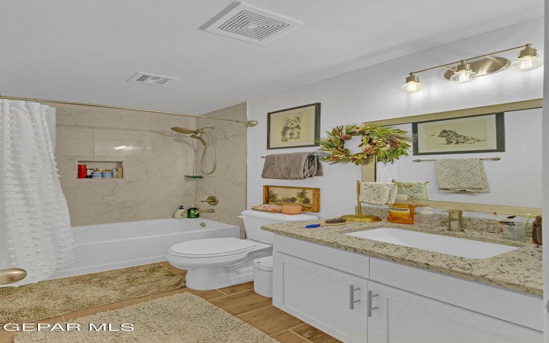 13869 PASEO BOSQUE Avenue, El Paso, TX 79928, 3 Bedrooms Bedrooms, ,2 BathroomsBathrooms,Residential,For Sale,13869 PASEO BOSQUE Avenue,0,927937